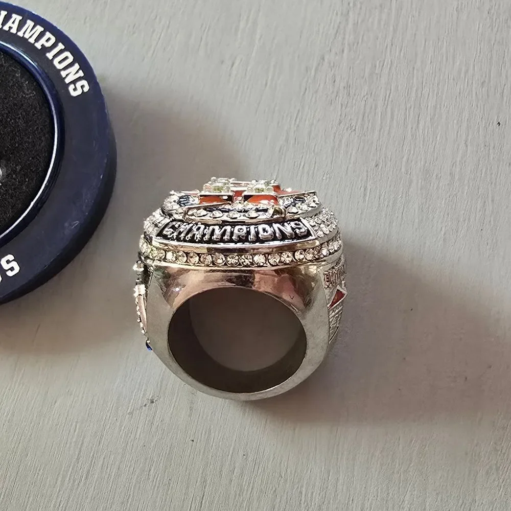 Astros 2019 AL Champions SGA Ring w/ Display Base | Rare Complete Set